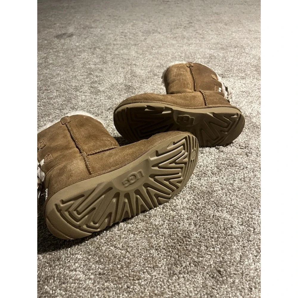 UGG Kid Classic  SHORT BAILEY‎ BOW STRIPE CHESTNUT BOOT US 3